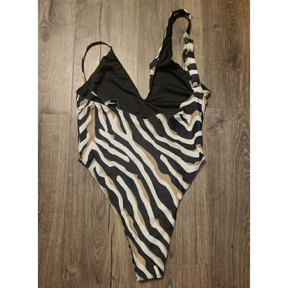 ICON Sexy One-piece High Hipped Cheeky Bathingsuit Women's Size XL - Picture 3 of 4